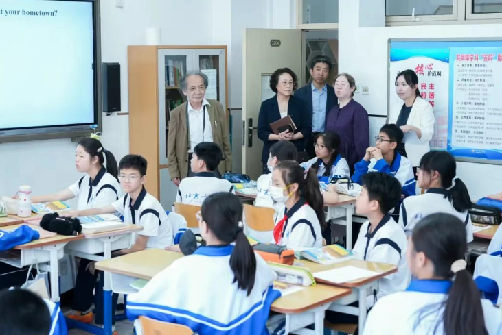 深度观察  生态重构——北京十二中科丰校区举办“走向学习真实发生的课堂”专题研讨活动